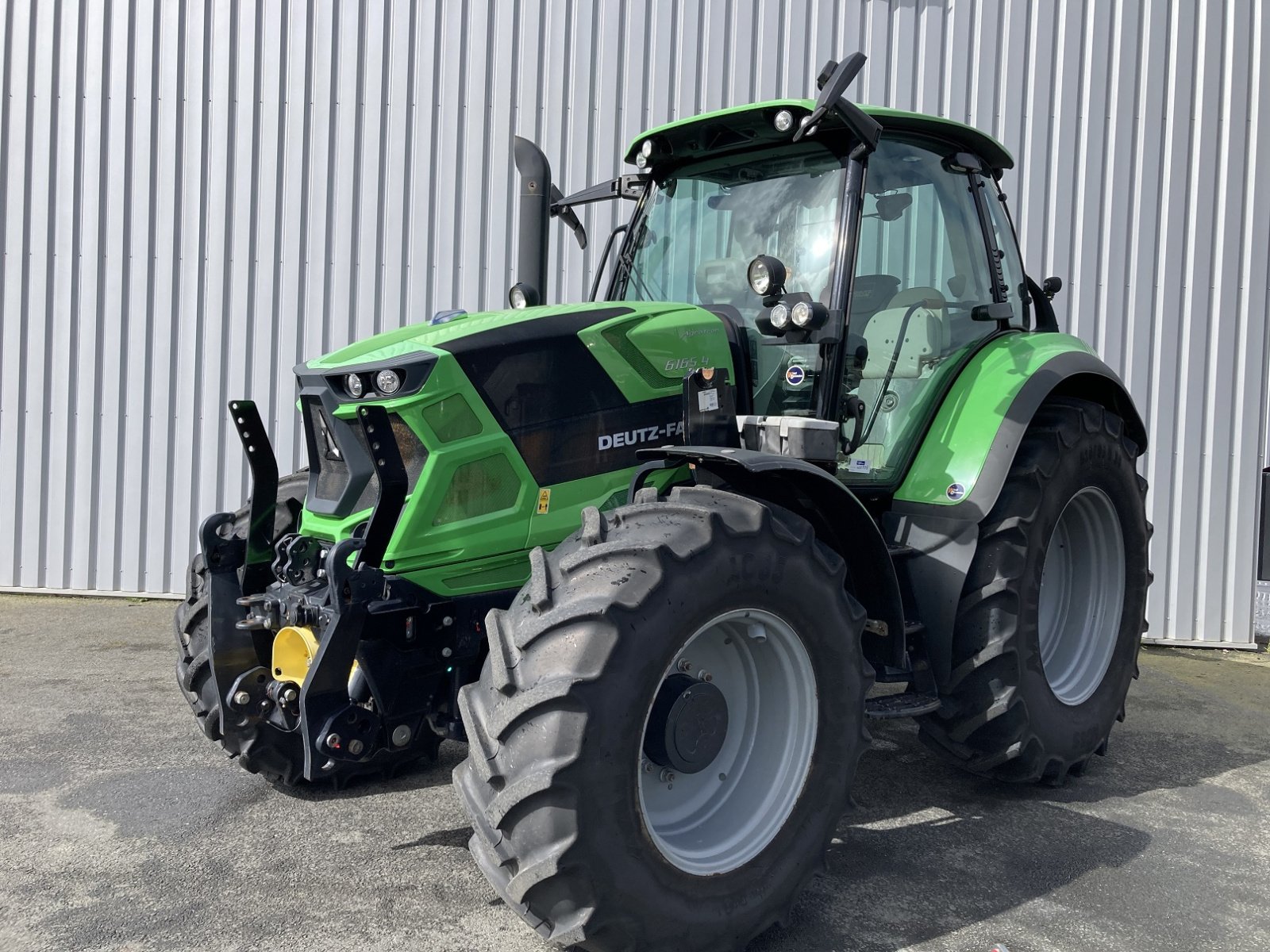 Traktor typu Deutz-Fahr 6165, Gebrauchtmaschine w CINTHEAUX (Zdjęcie 1)