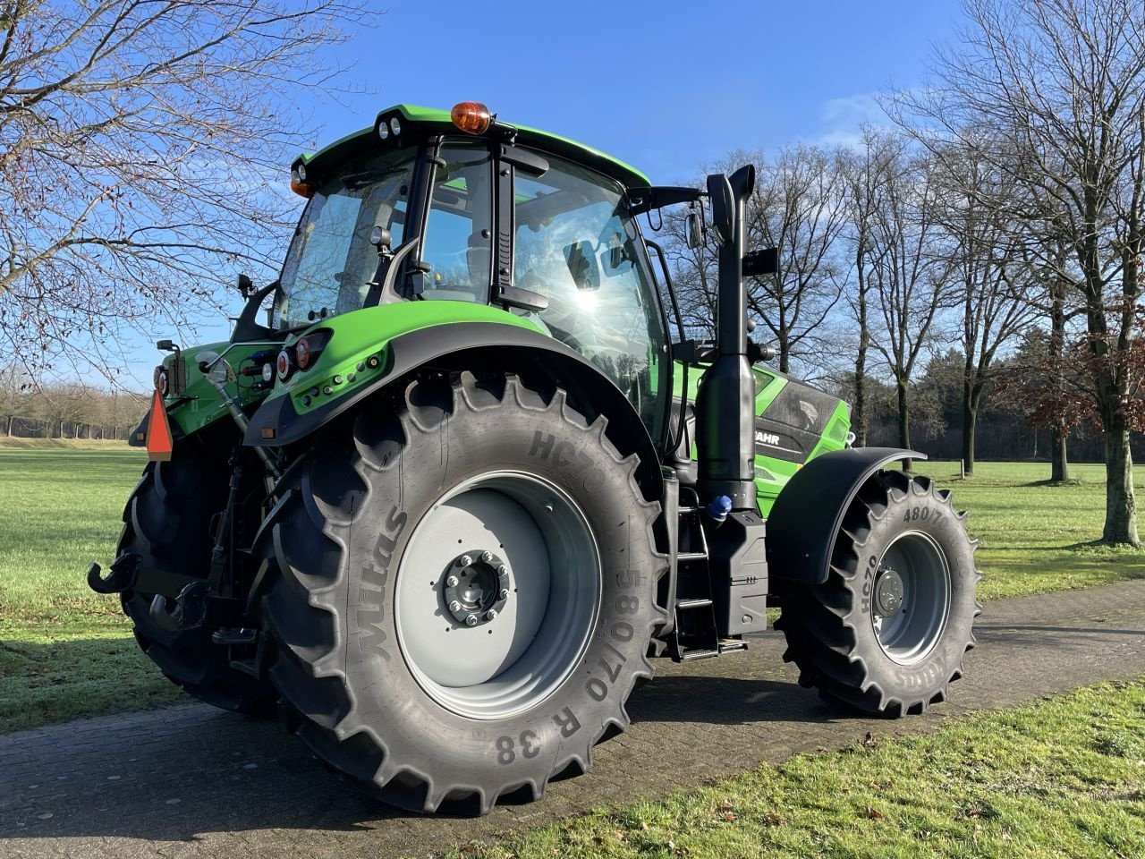 Traktor tipa Deutz-Fahr 6165, Neumaschine u Almen (Slika 3)