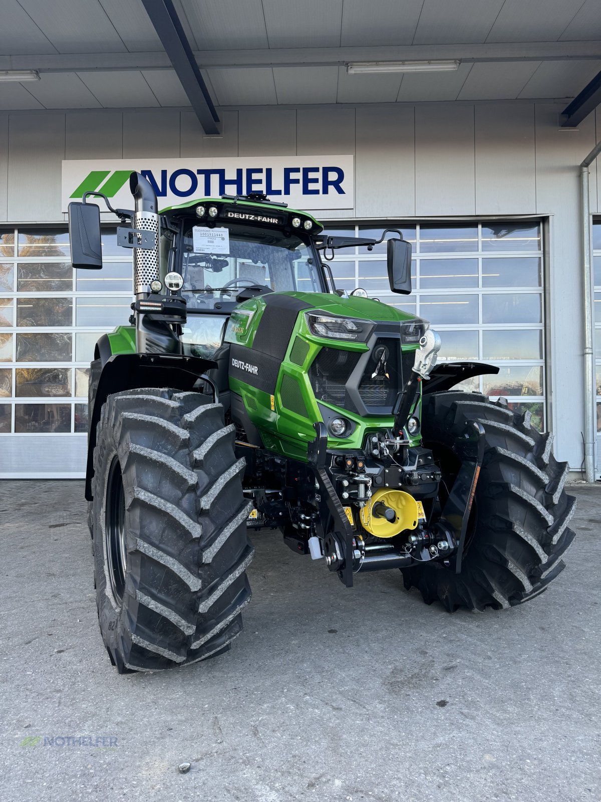 Traktor of the type Deutz-Fahr 6170 Agrotron TTV, Neumaschine in Pforzen (Picture 5)