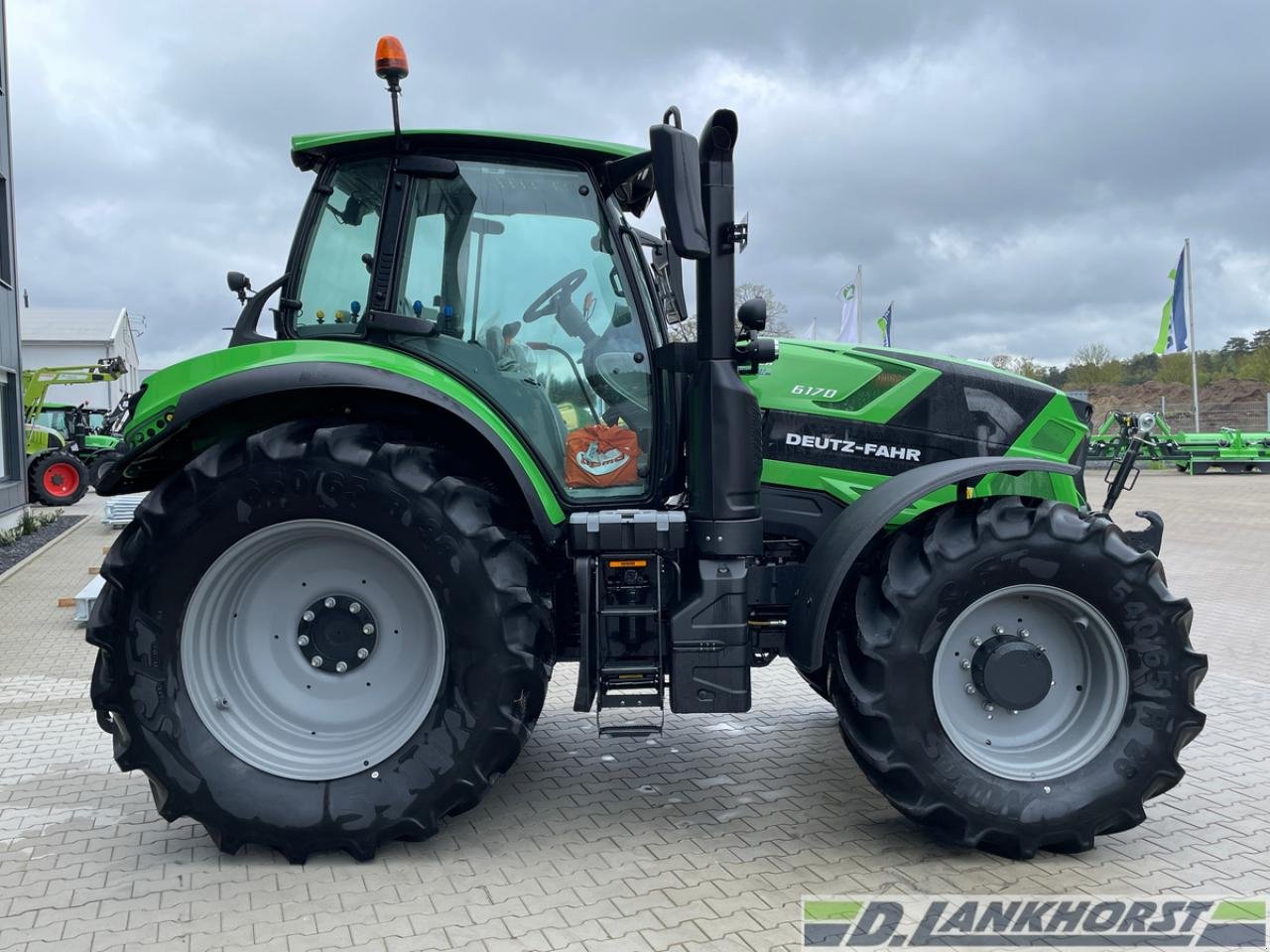 Traktor του τύπου Deutz-Fahr 6170 Powershift, Neumaschine σε Neuenhaus (Φωτογραφία 4)