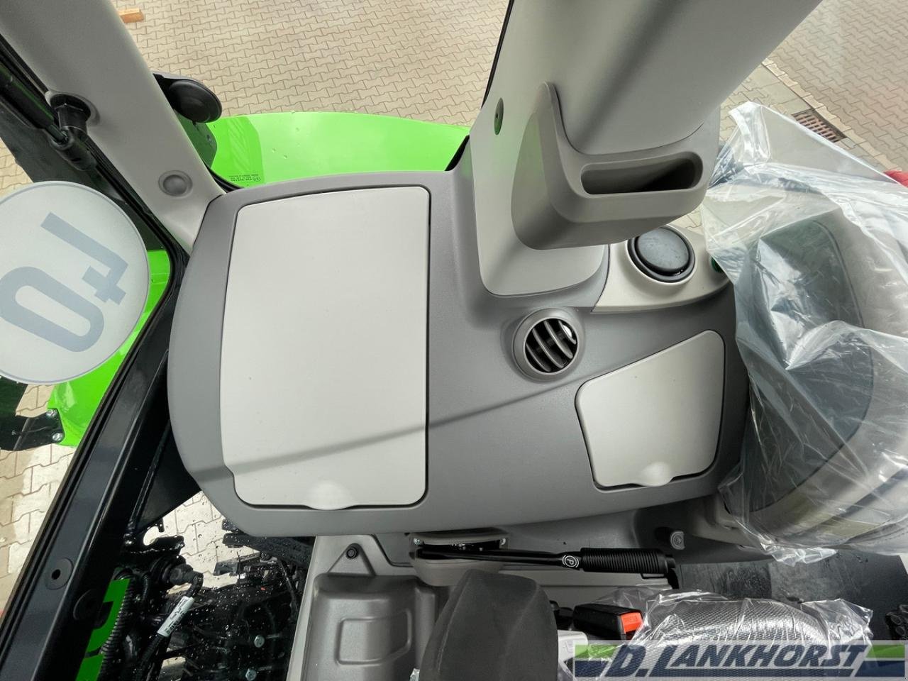 Traktor типа Deutz-Fahr 6170 Powershift, Neumaschine в Neuenhaus (Фотография 29)