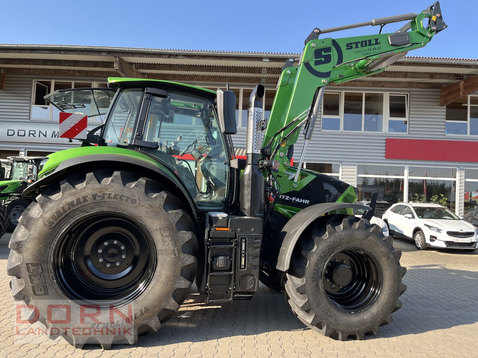 Traktor du type Deutz-Fahr 6170 TTV mit ISOBUS frontlader, Neumaschine en Bruckberg (Photo 1)