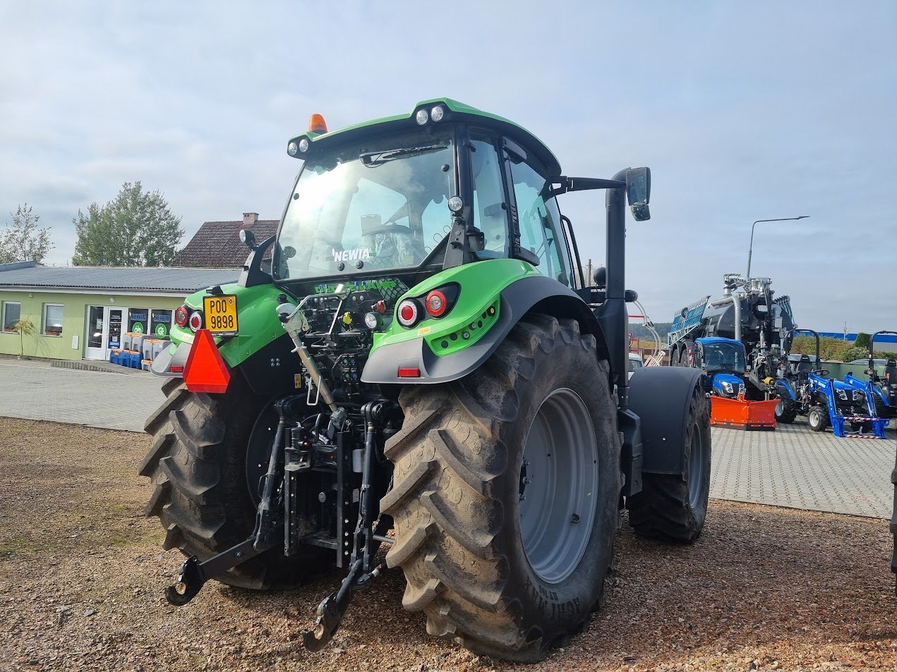 Traktor of the type Deutz-Fahr 6170, Gebrauchtmaschine in Stankov (Picture 5)