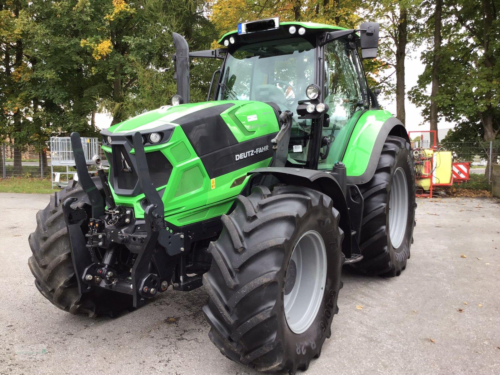 Traktor от тип Deutz-Fahr 6175 RC-Shift, Gebrauchtmaschine в Marsberg (Снимка 1)