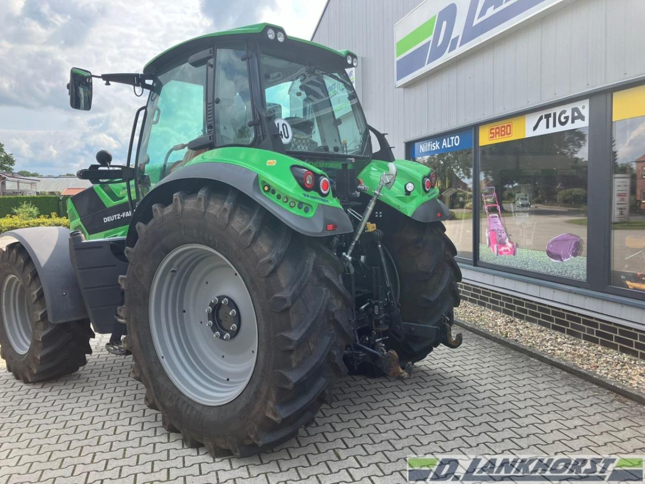 Traktor des Typs Deutz-Fahr 6175 RCshift, Gebrauchtmaschine in Neuenhaus (Bild 2)