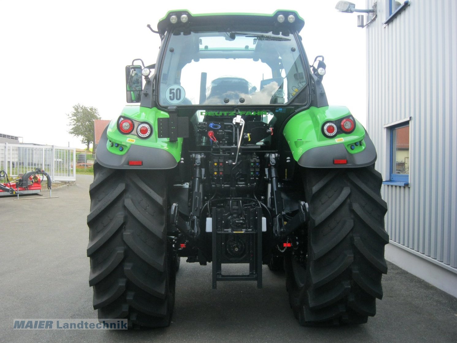 Traktor of the type Deutz-Fahr 6180 TTV, Neumaschine in Dieterskirchen (Picture 5)