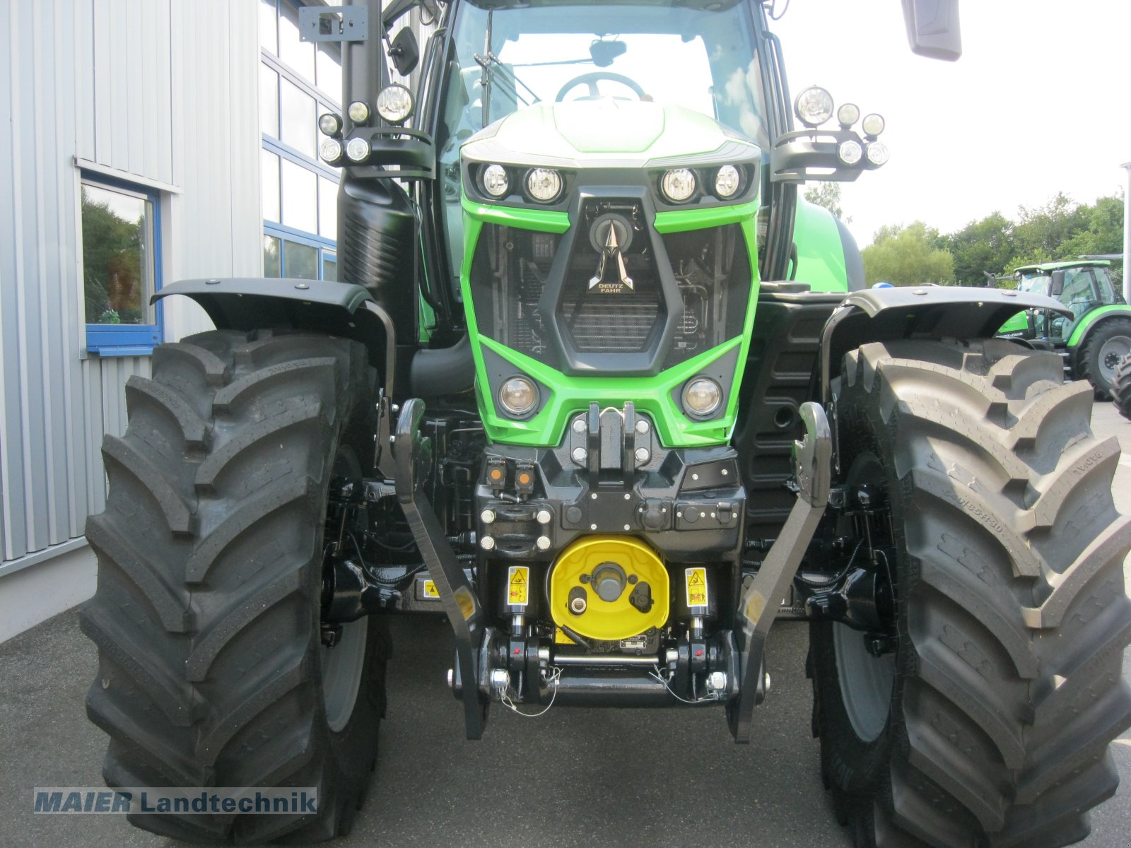 Traktor of the type Deutz-Fahr 6180 TTV, Neumaschine in Dieterskirchen (Picture 7)