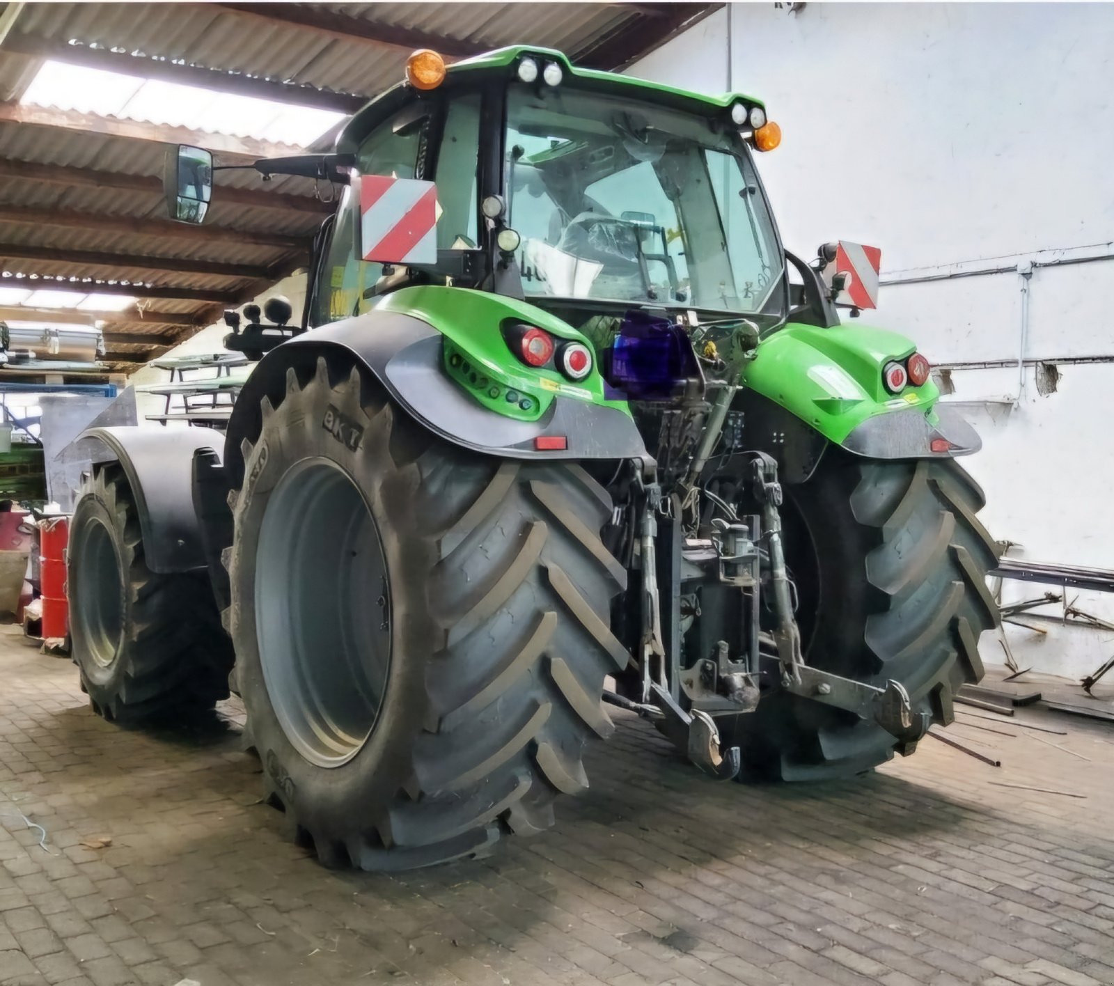 Traktor Türe ait Deutz-Fahr 6185 Agrotron TTV 2400 Stunden Vollaustattung, Gebrauchtmaschine içinde Palling (resim 3)