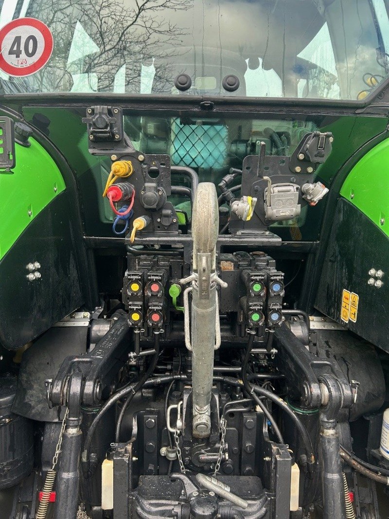 Traktor типа Deutz-Fahr 6185 RC SHIFT, Gebrauchtmaschine в Schaffhausen (Фотография 7)