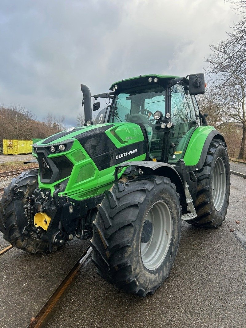 Traktor типа Deutz-Fahr 6185 RC SHIFT, Gebrauchtmaschine в Schaffhausen (Фотография 1)