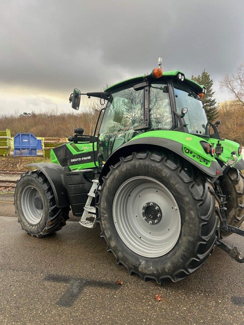 Traktor типа Deutz-Fahr 6185 RC SHIFT, Gebrauchtmaschine в Schaffhausen (Фотография 8)