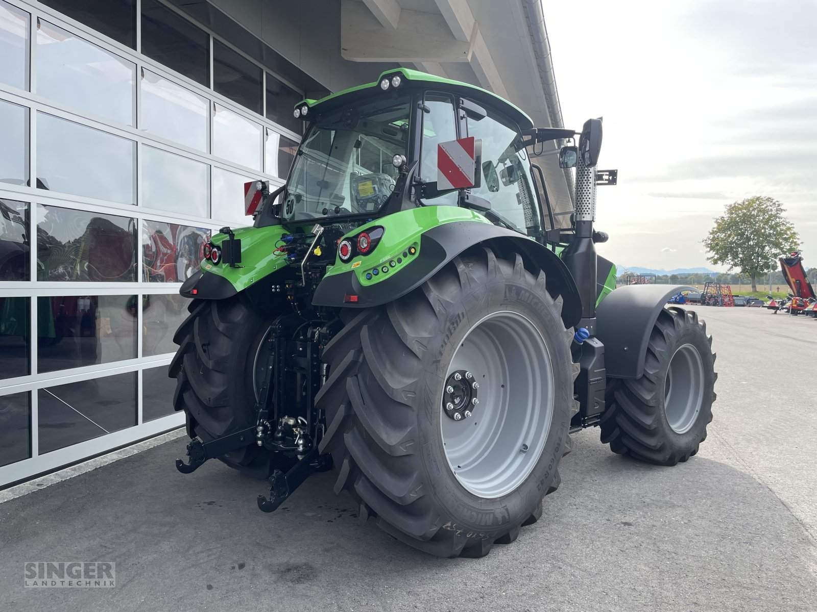 Traktor du type Deutz-Fahr 6185 TTV Agrotron Warrior, Neumaschine en Ebenhofen (Photo 5)