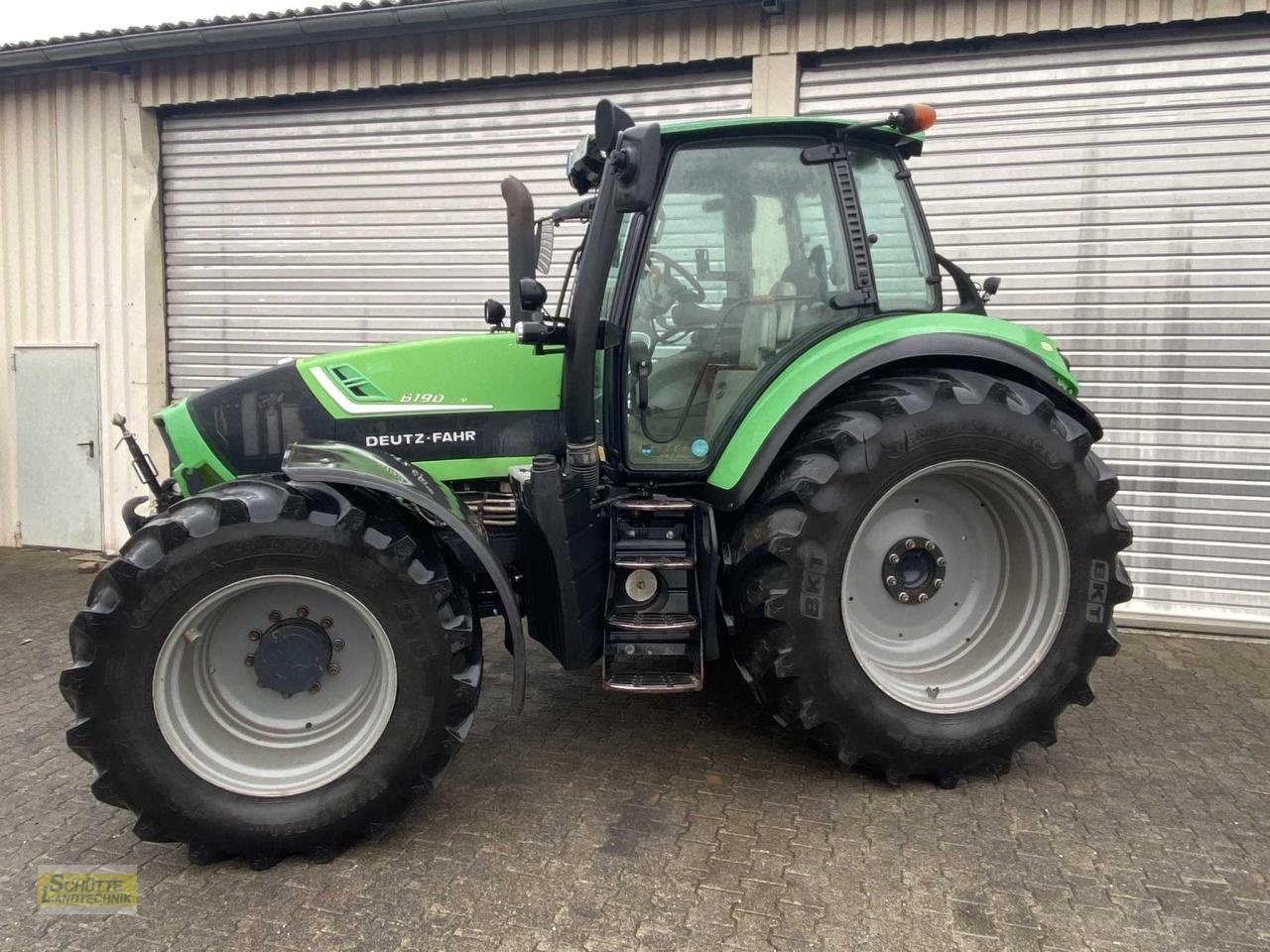 Traktor of the type Deutz-Fahr 6190 Agrotron TTV, Gebrauchtmaschine in Marsberg-Giershagen (Picture 2)