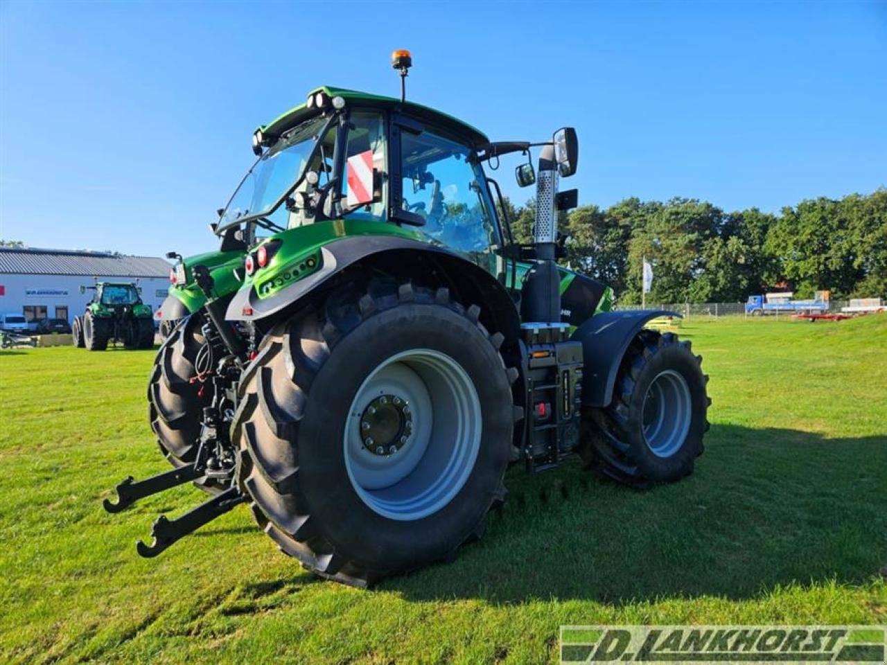 Traktor of the type Deutz-Fahr 6190 TTV J-Green War, Gebrauchtmaschine in Neuenhaus (Picture 3)