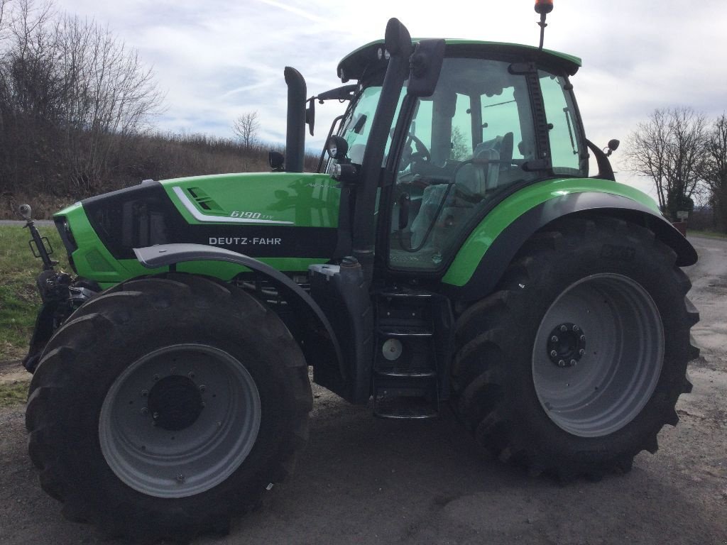 Traktor del tipo Deutz-Fahr 6190 TTV, Gebrauchtmaschine en RODEZ (Imagen 1)