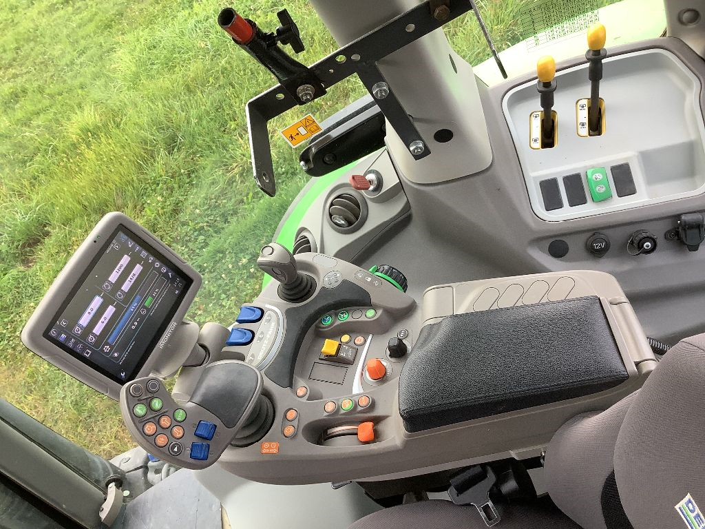 Traktor tipa Deutz-Fahr 6205 RC Shift, Gebrauchtmaschine u L'ISLE JOURDAIN (Slika 7)