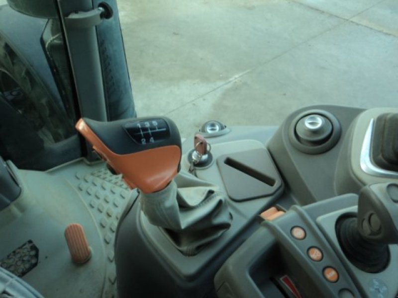 Traktor tip Deutz-Fahr 6205, Gebrauchtmaschine in MOULLE (Poză 5)