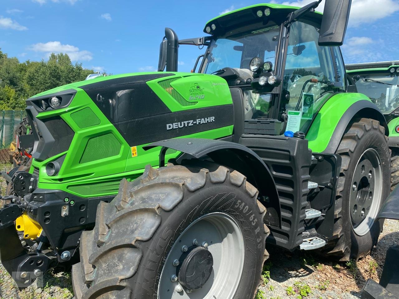 Traktor του τύπου Deutz-Fahr 6210 Agrotron (Stage V), Neumaschine σε Eslohe–Bremke (Φωτογραφία 1)