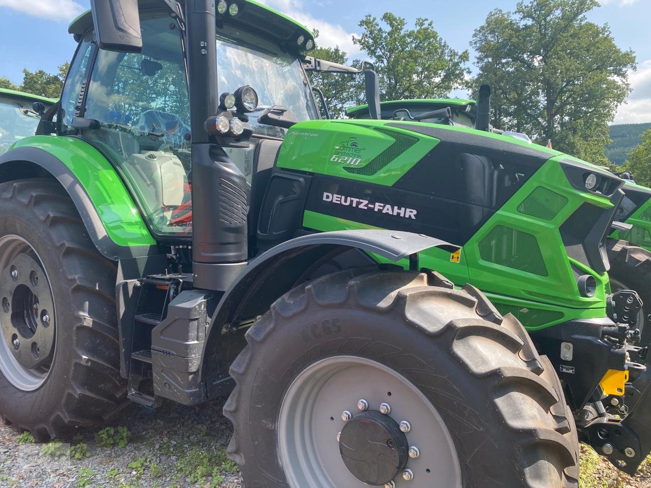 Traktor του τύπου Deutz-Fahr 6210 Agrotron (Stage V), Neumaschine σε Eslohe–Bremke (Φωτογραφία 3)