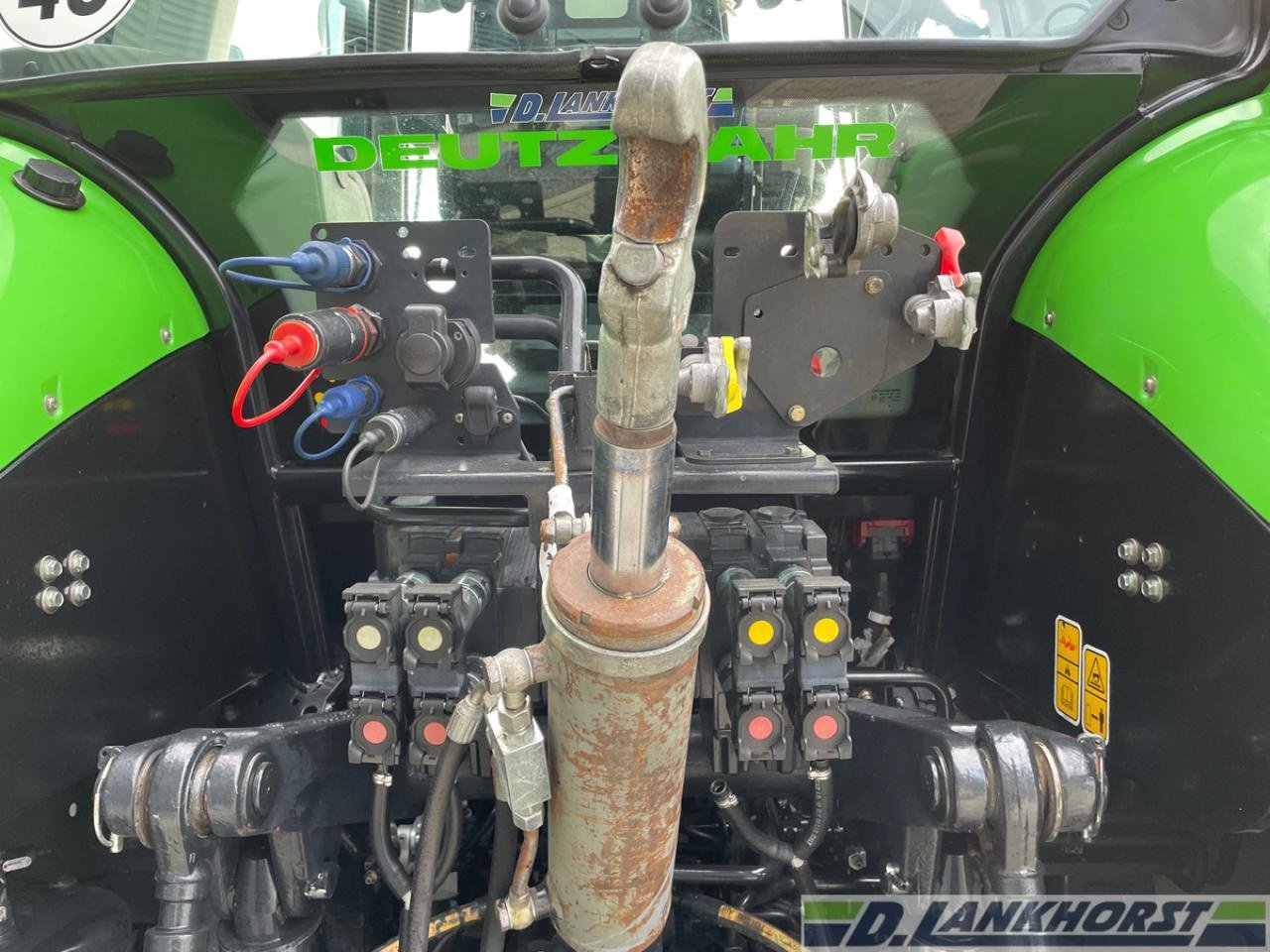 Traktor типа Deutz-Fahr 6210 CShift, Gebrauchtmaschine в Neuenhaus (Фотография 8)