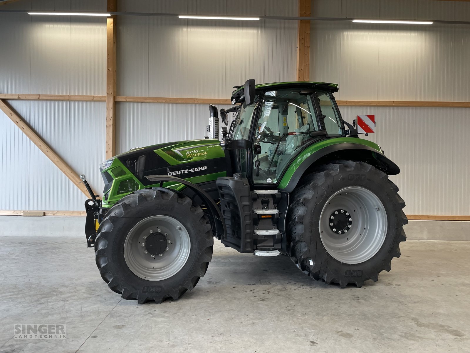 Traktor des Typs Deutz-Fahr 6210 TTV Agrotron, Neumaschine in Ebenhofen (Bild 4)