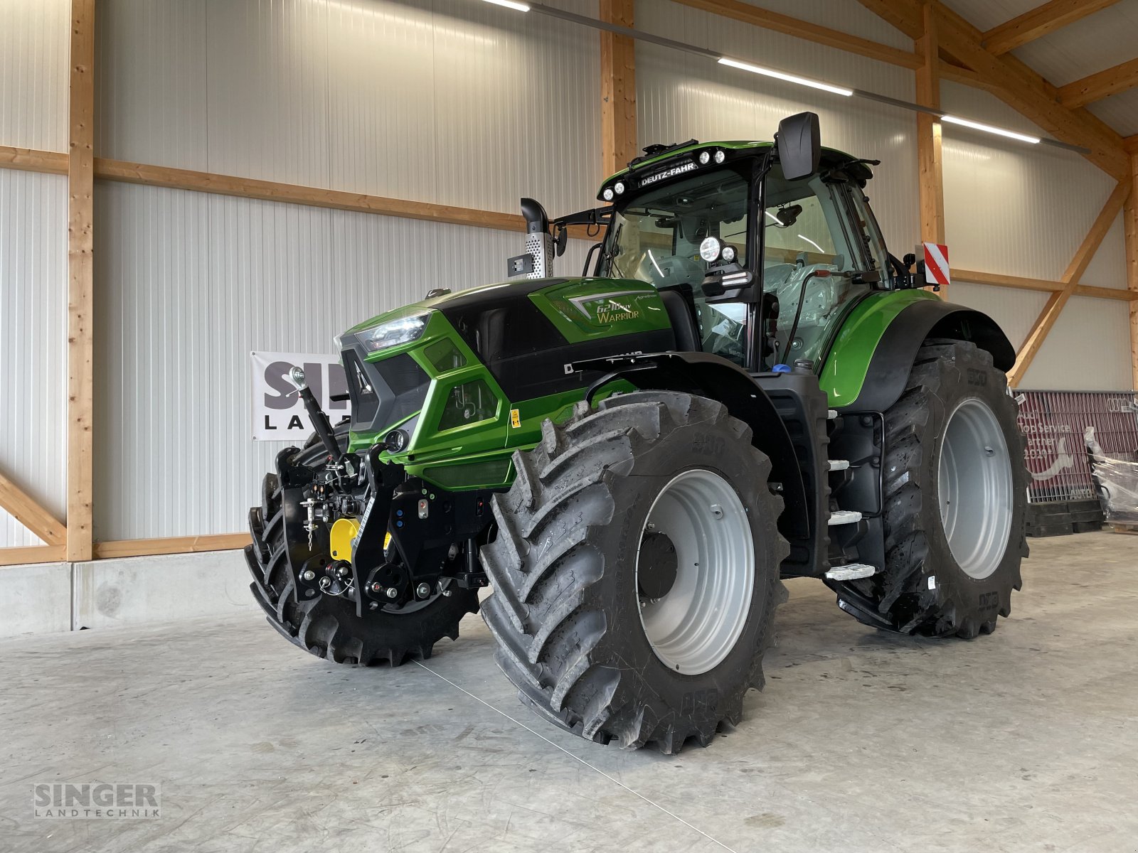 Traktor of the type Deutz-Fahr 6210 TTV Agrotron, Neumaschine in Ebenhofen (Picture 8)