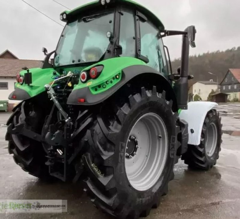 Traktor tip Deutz-Fahr 6210 TTV "Ausstellungsmaschine, neuestes Model, höchster Fahrkomfort, neuestes Getriebeausführung", Neumaschine in Nördlingen (Poză 8)