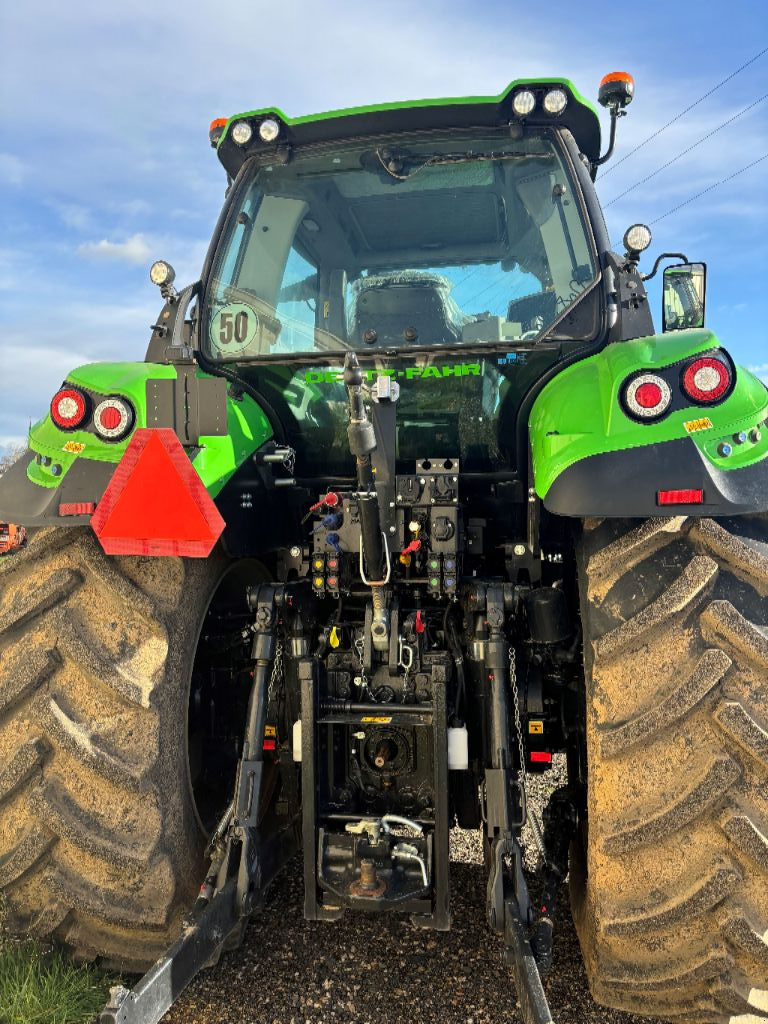 Traktor des Typs Deutz-Fahr 6210 TTV, Gebrauchtmaschine in CAILLOUET-ORGEVILLE (Bild 3)