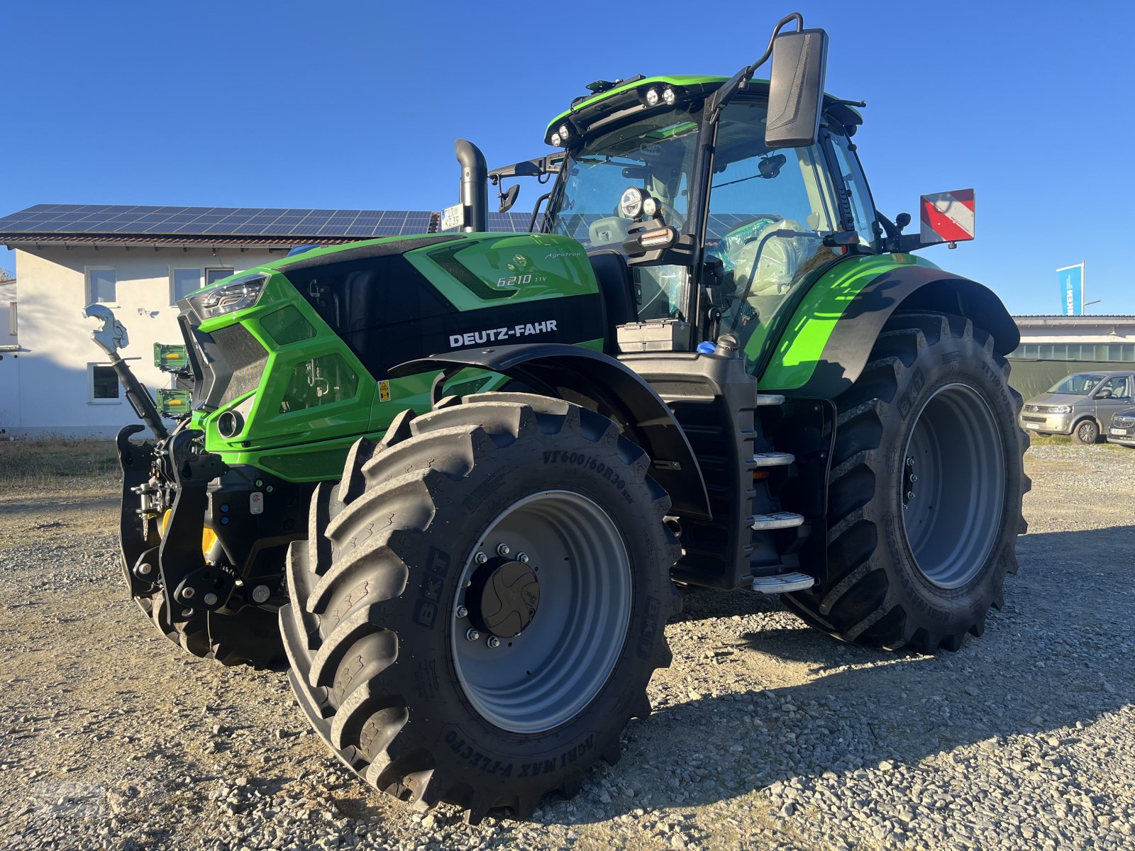 Traktor от тип Deutz-Fahr 6210 TTV, Gebrauchtmaschine в Erbendorf (Снимка 2)