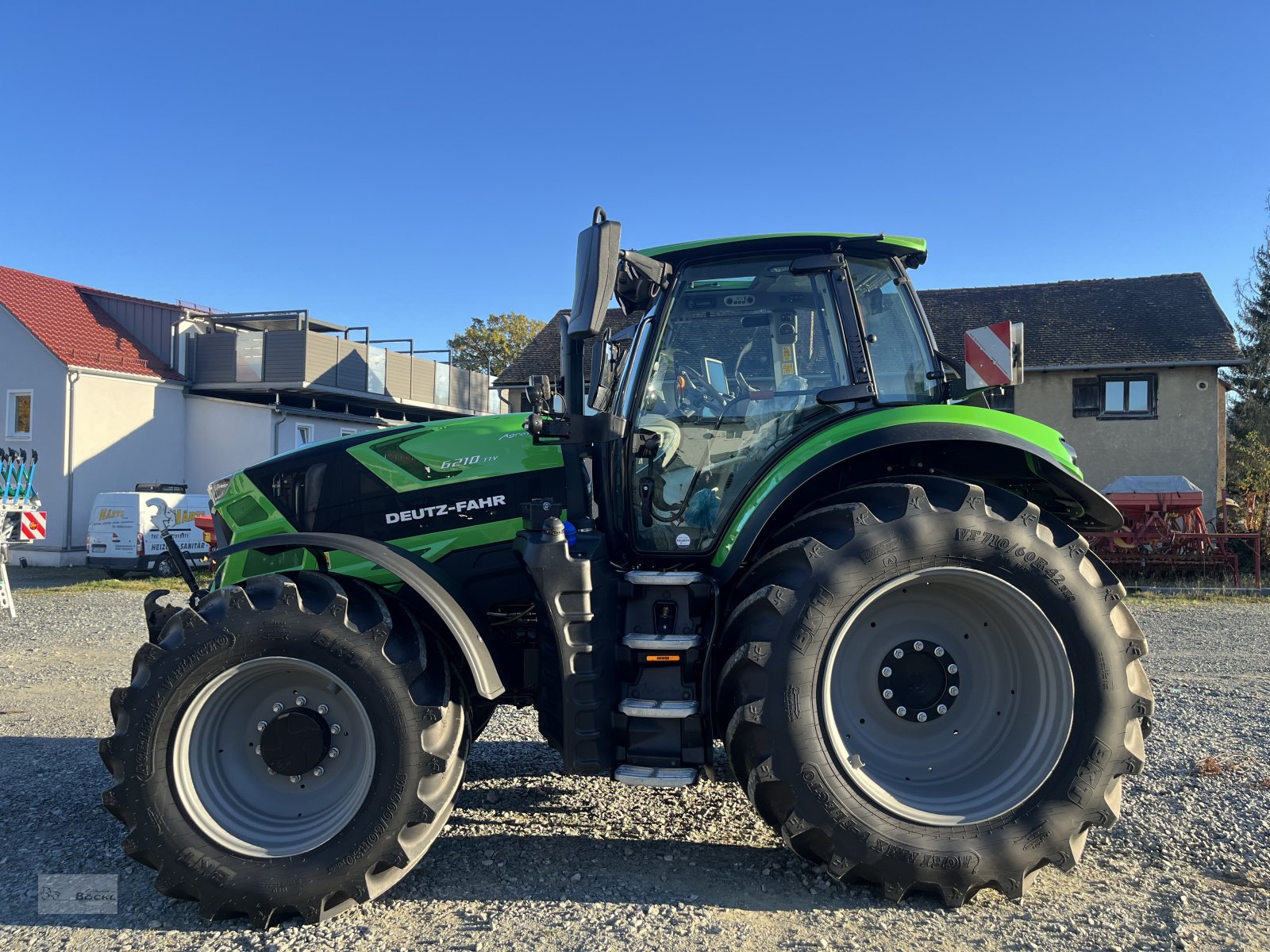 Traktor Türe ait Deutz-Fahr 6210 TTV, Gebrauchtmaschine içinde Erbendorf (resim 4)