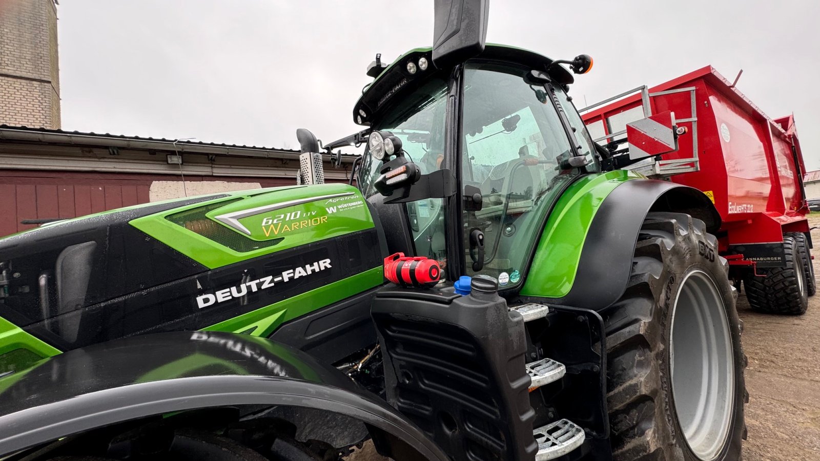 Traktor tip Deutz-Fahr 6210 TTV, Gebrauchtmaschine in Alt Sührkow (Poză 2)