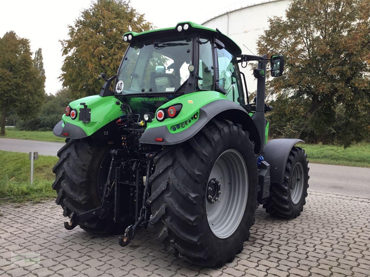 Traktor типа Deutz-Fahr 6215 R-Cshift, Gebrauchtmaschine в Nordstemmen (Фотография 3)