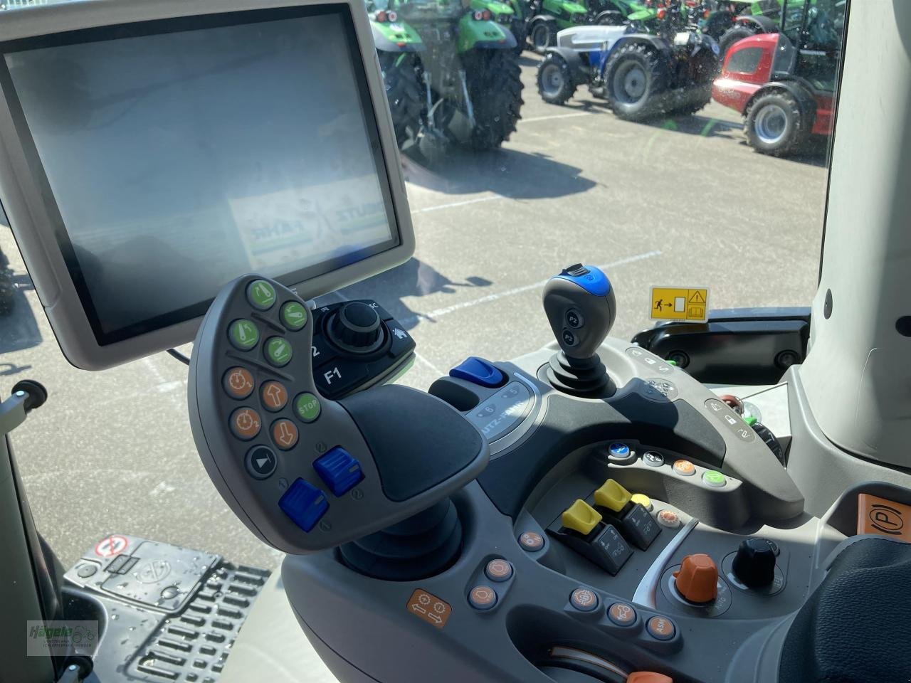 Traktor del tipo Deutz-Fahr 6230 AGROTRON TTV (STAGE V), Neumaschine In Uhingen (Immagine 14)