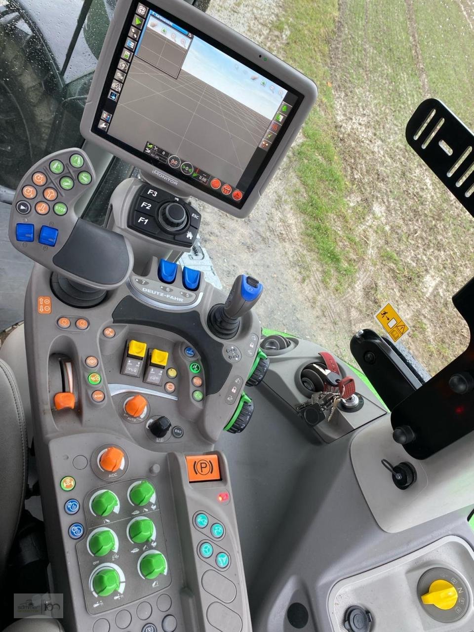 Traktor typu Deutz-Fahr 6230 Agrotron TTV, Neumaschine v Eslohe–Bremke (Obrázek 9)