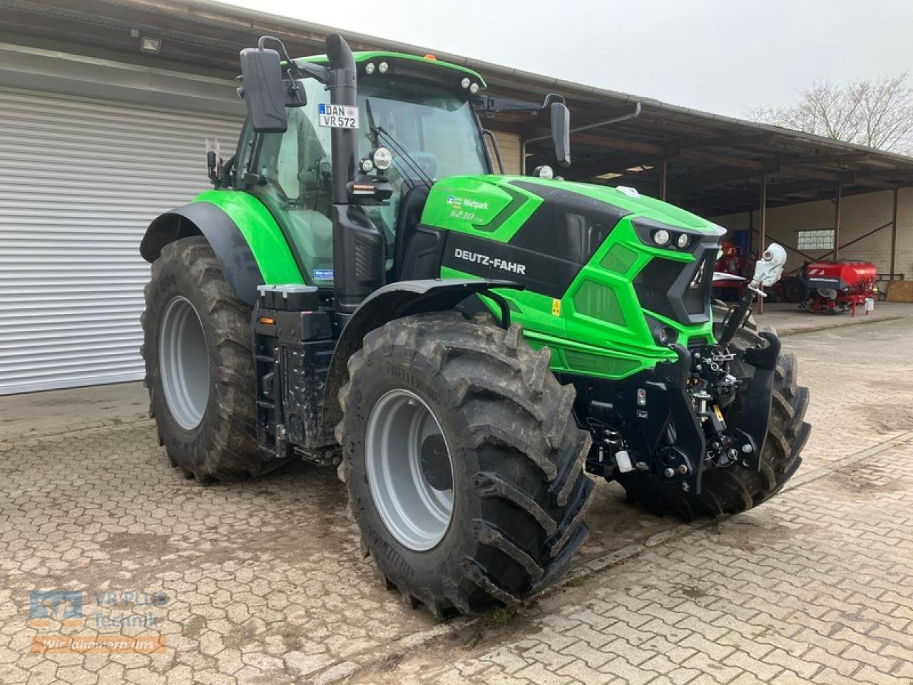 Traktor des Typs Deutz-Fahr 6230 TTV, Neumaschine in Osterburg (Bild 5)