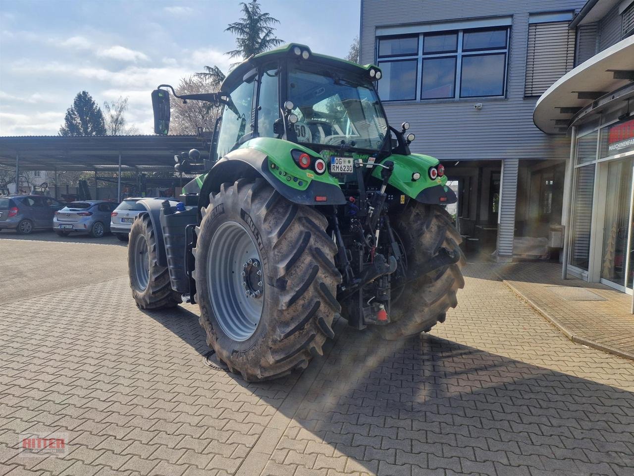 Traktor des Typs Deutz-Fahr 6230 TTV, Neumaschine in Zell a. H. (Bild 3)