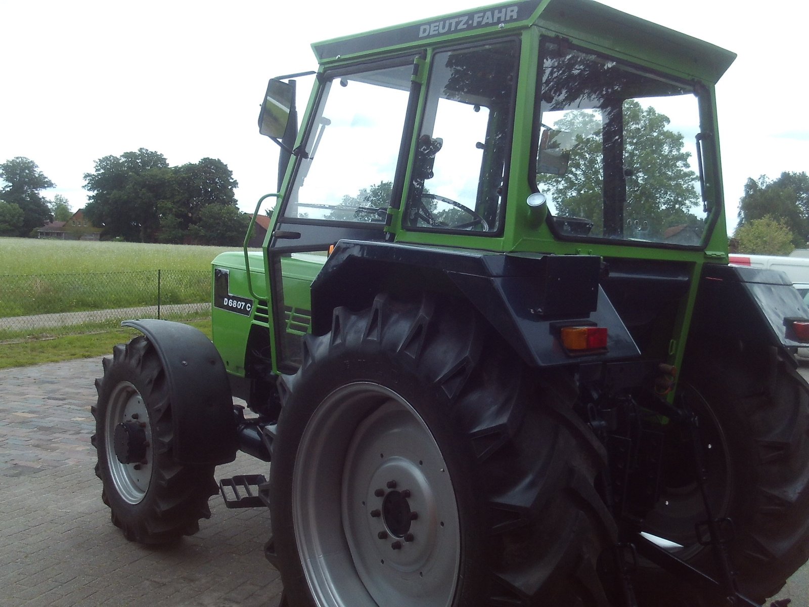 Traktor типа Deutz-Fahr 6807 C Allrad, Gebrauchtmaschine в Niedersachsen - Thedinghausen (Фотография 10)