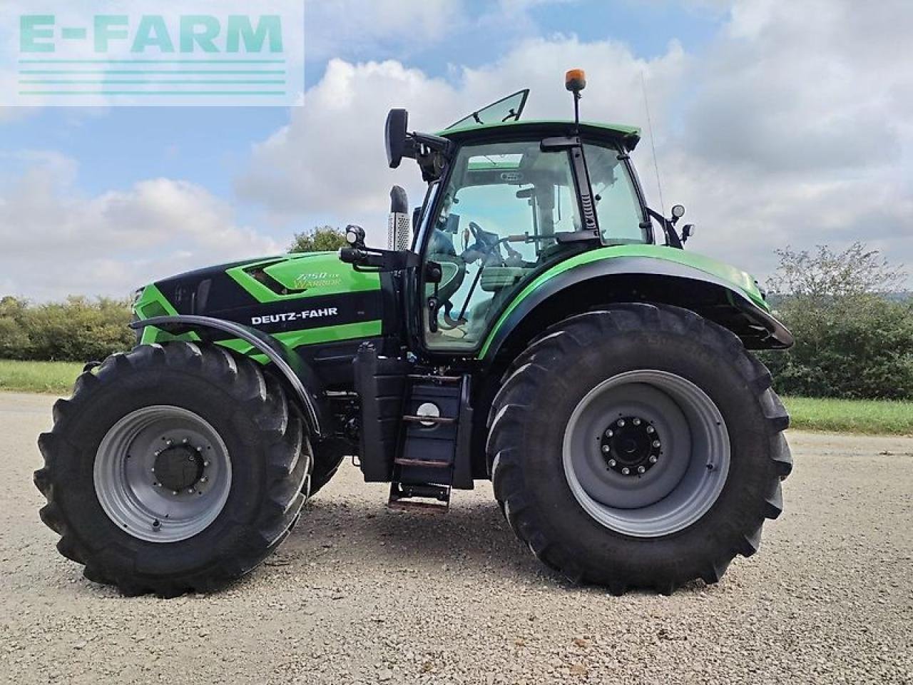 Traktor του τύπου Deutz-Fahr 7250 ttv t4f warrior, Gebrauchtmaschine σε Ehingen Kirchbierlin (Φωτογραφία 9)