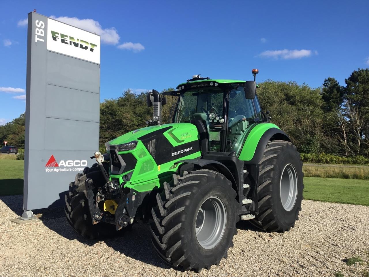 Traktor del tipo Deutz-Fahr 7250 TTV WARRIO, Gebrauchtmaschine en Grindsted (Imagen 2)