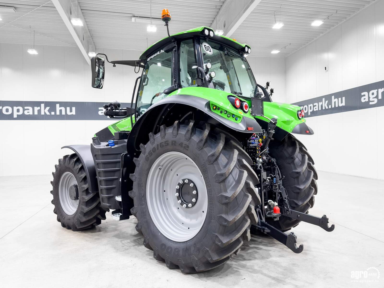 Traktor του τύπου Deutz-Fahr 7250 TTV, Gebrauchtmaschine σε Csengele (Φωτογραφία 4)