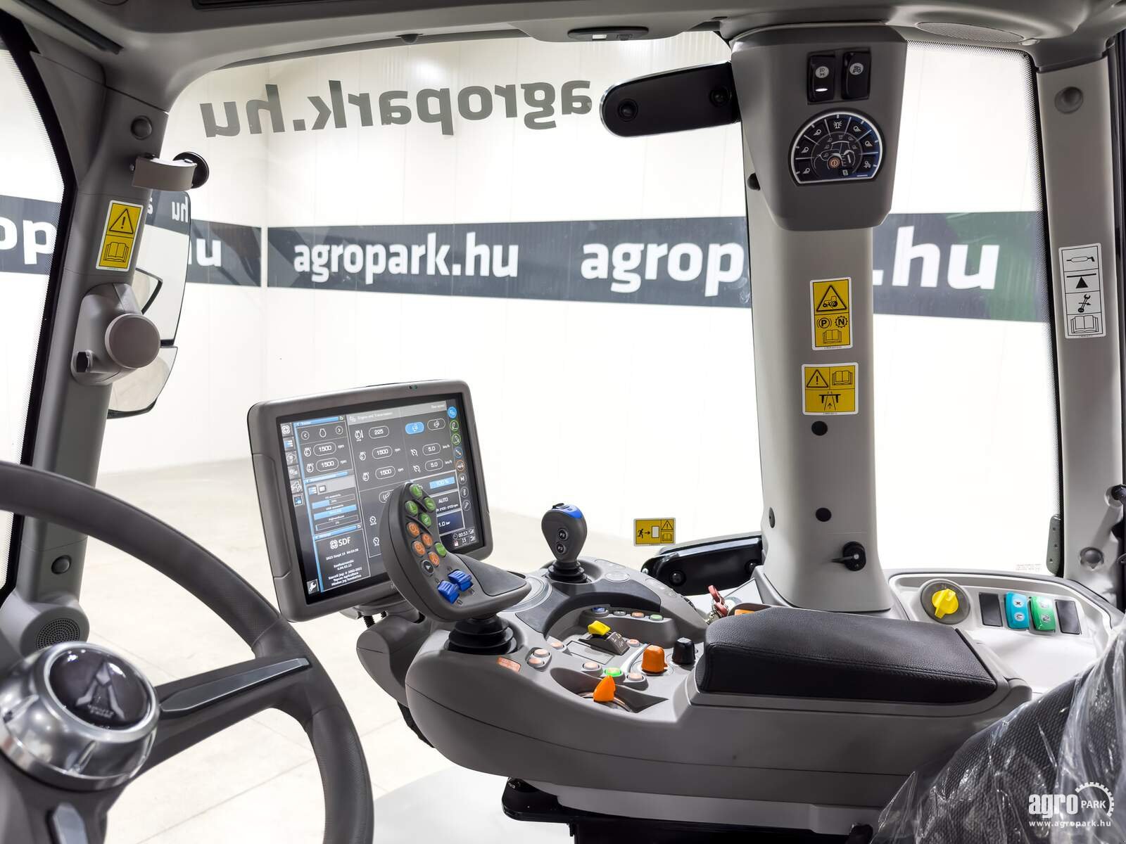 Traktor del tipo Deutz-Fahr 7250 TTV, Gebrauchtmaschine In Csengele (Immagine 12)