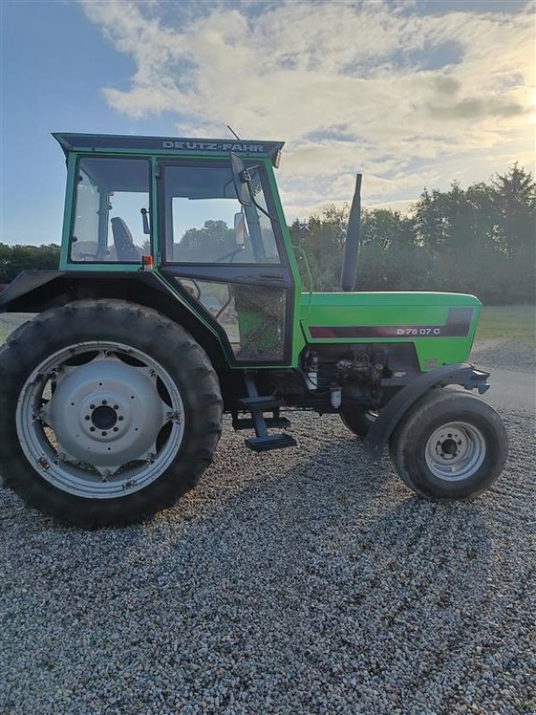 Traktor del tipo Deutz-Fahr 7807 C, Gebrauchtmaschine In Ejstrupholm (Immagine 2)