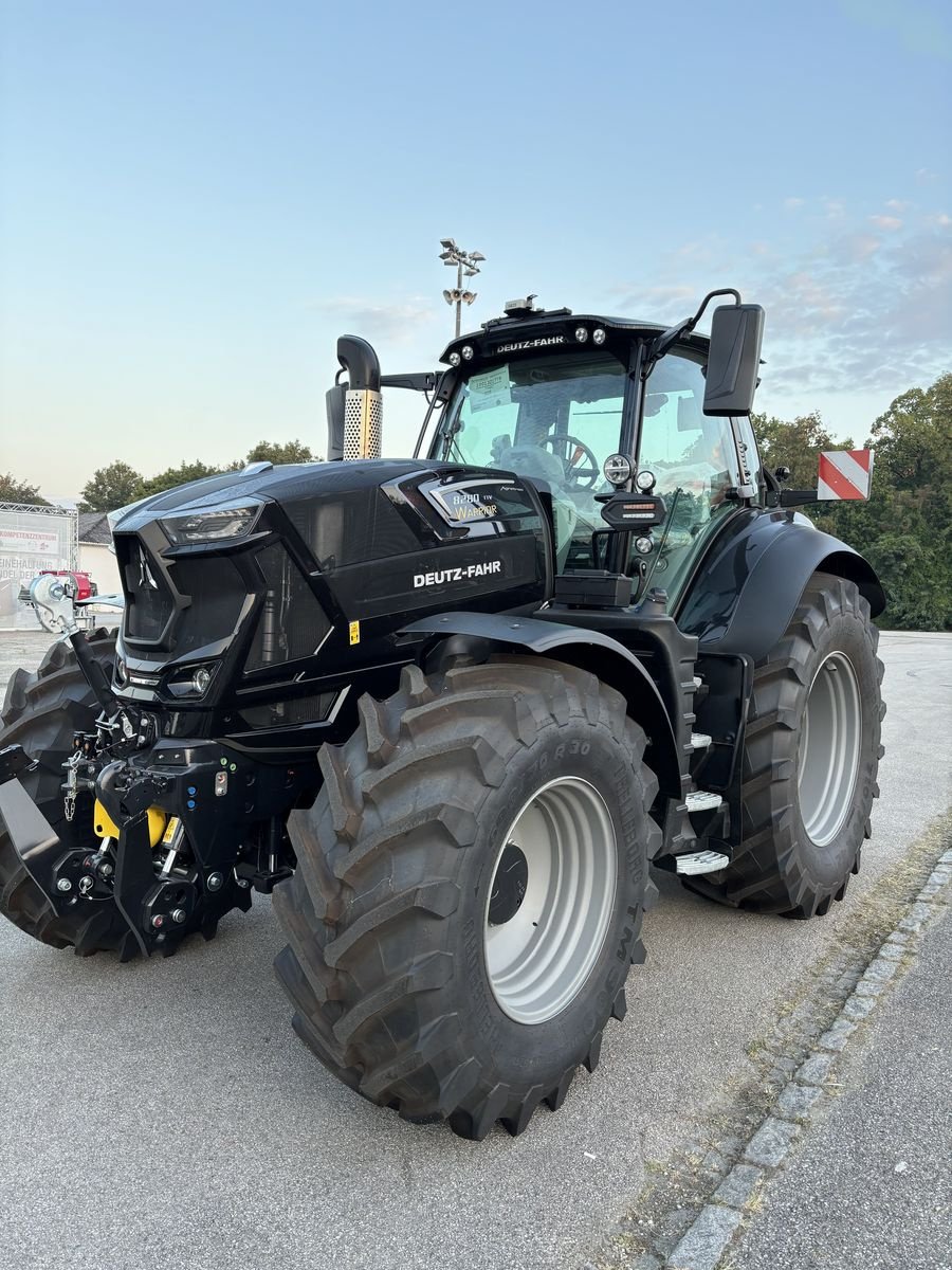 Traktor du type Deutz-Fahr 8280 TTV, Neumaschine en Liebenau (Photo 1)