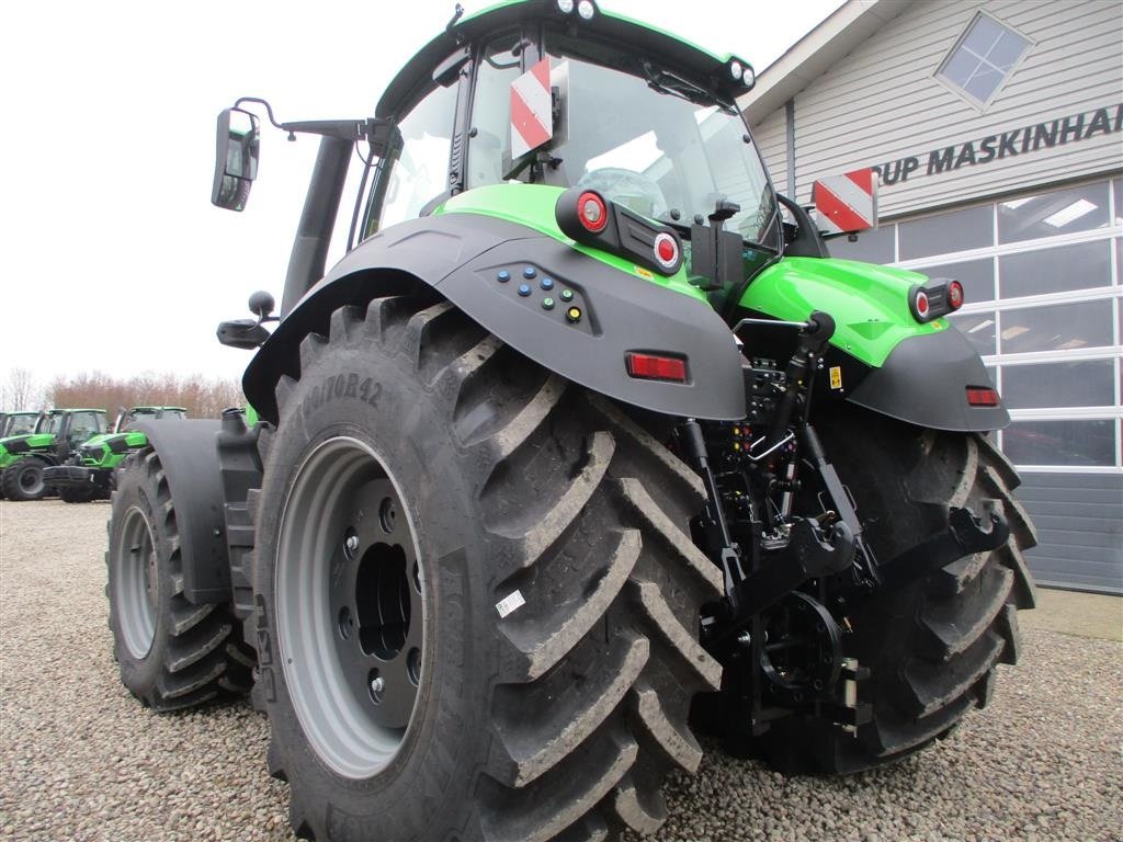 Traktor of the type Deutz-Fahr 9340 TTV  New and Unused tractor, Gebrauchtmaschine in Lintrup (Picture 7)