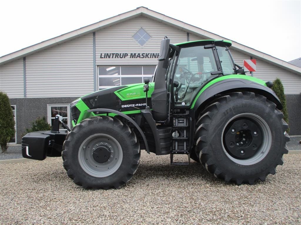 Traktor des Typs Deutz-Fahr 9340 TTV New and unused tractor, Gebrauchtmaschine in Lintrup (Bild 1)