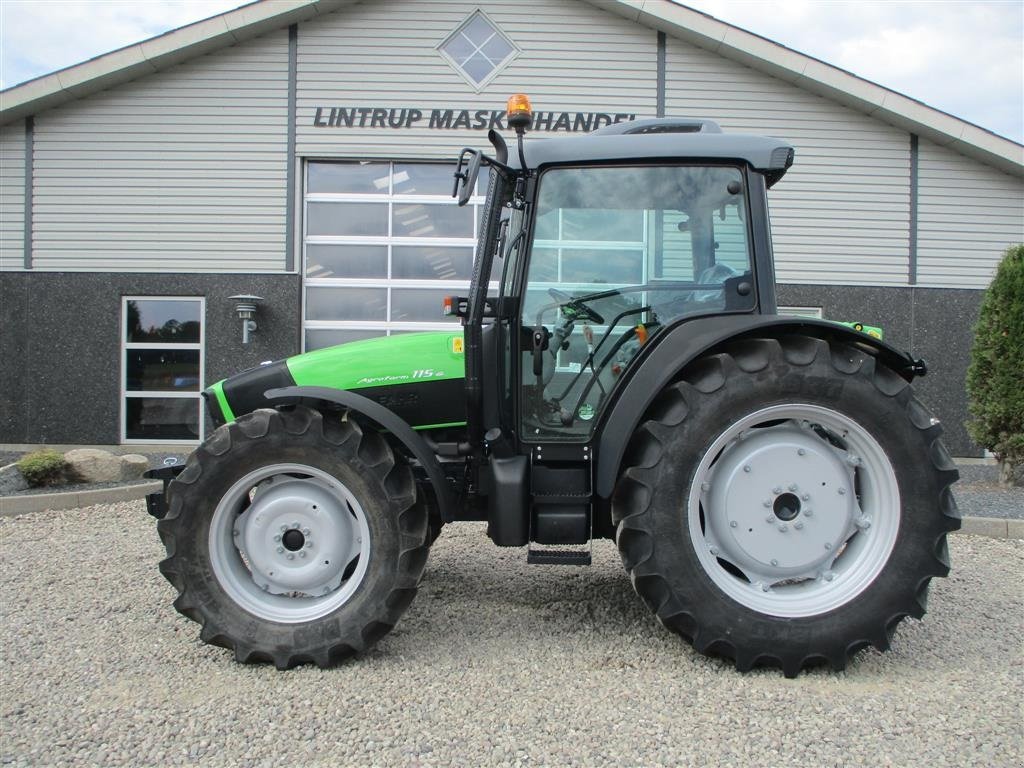 Traktor del tipo Deutz-Fahr Agrofarm 115G with 30F+30R Hi-Lo and CreepGear, Gebrauchtmaschine In Lintrup (Immagine 8)