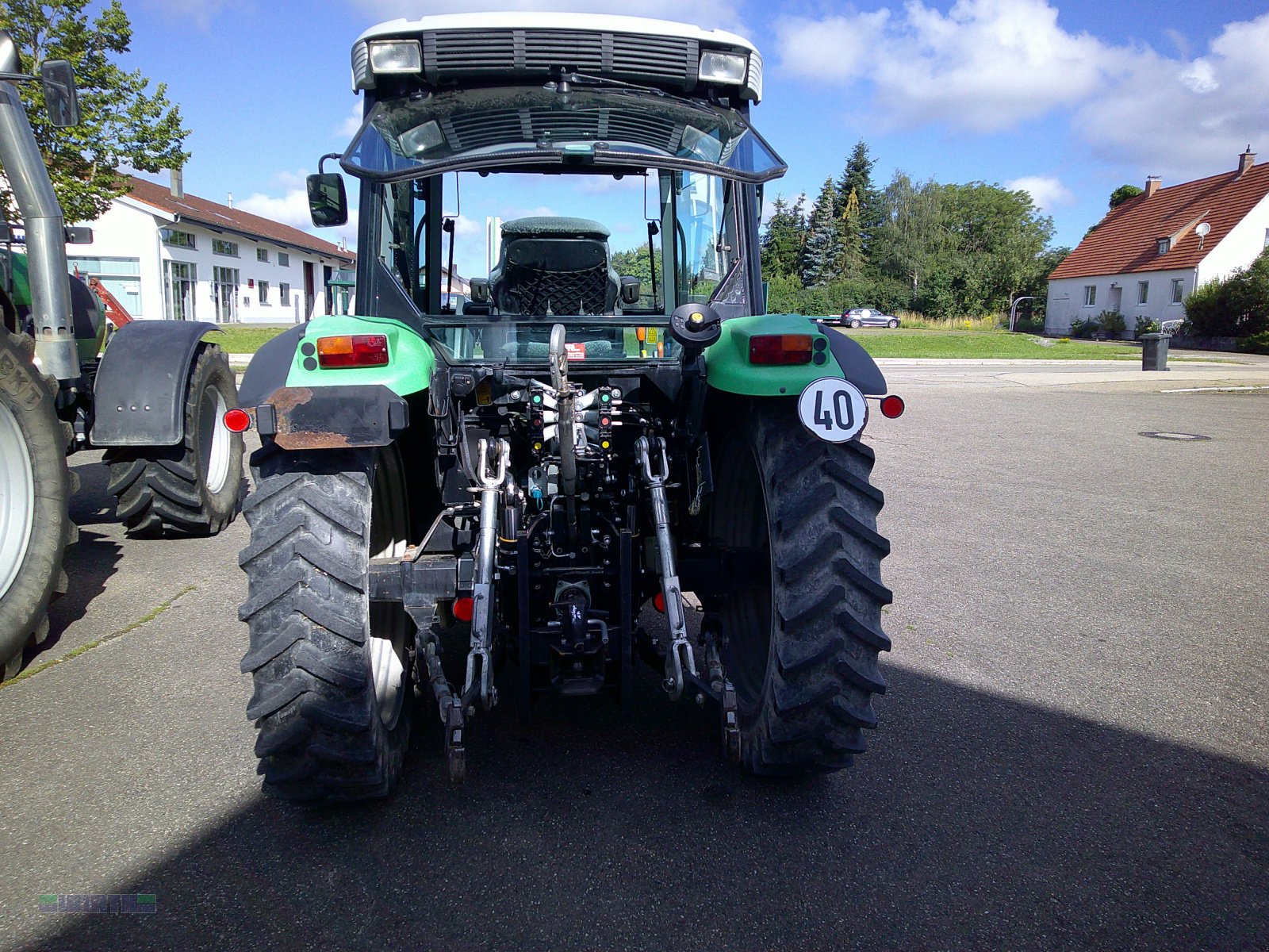 Traktor типа Deutz-Fahr Agrofarm 410 "Pflegebereifung, BJ. 2012, 4600 Bstd.", Gebrauchtmaschine в Buchdorf (Фотография 9)