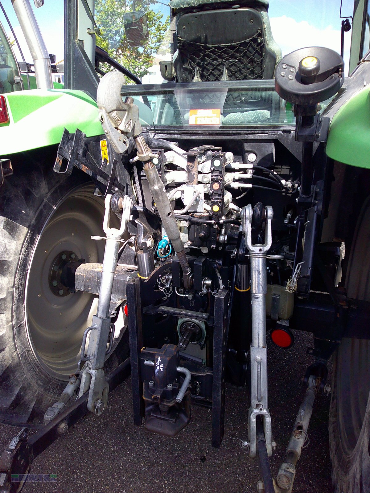 Traktor типа Deutz-Fahr Agrofarm 410 "Pflegebereifung, BJ. 2012, 4600 Bstd.", Gebrauchtmaschine в Buchdorf (Фотография 10)