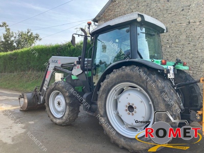 Traktor van het type Deutz-Fahr AGROFARM 420, Gebrauchtmaschine in Gennes sur glaize (Foto 2)