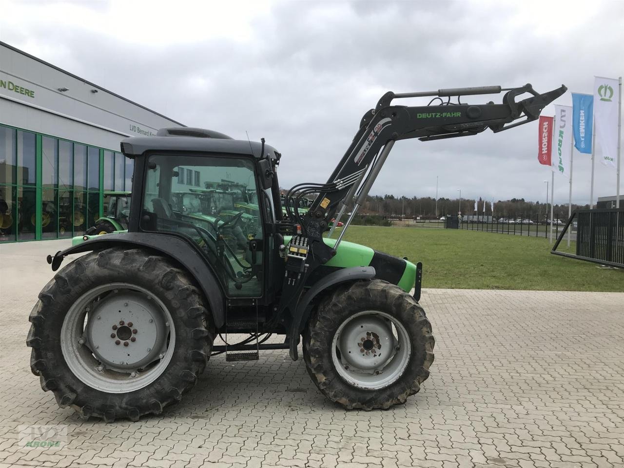 Traktor типа Deutz-Fahr Agrofarm 420, Gebrauchtmaschine в Alt-Mölln (Фотография 2)